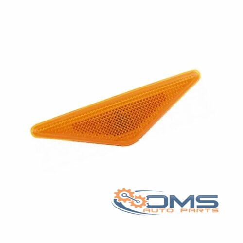 Ford Focus Mondeo Amber Indicator On Wing 4517451, 4415144, 4370189, 4364357, 4164312, 4106574, 1065645, 1063835, 1S7A13K354AE, 1S7A13K354AD, 1S7A13K354AC, 1S7A13K354AB, 1S7A13K354AA