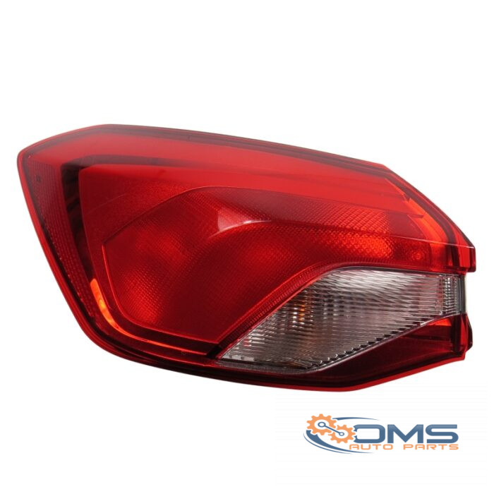 Ford Focus Rear Taillight Outer 2525720, 2499657, 2339183, 2313606, 2278455, 2218336, 2196024, JX7B13405CA, JX7B13405CB, JX7B13405CC, JX7B13405CD, JX7B13405CE, JX7B13405CF, JX7B13405CG, OMS Auto Parts